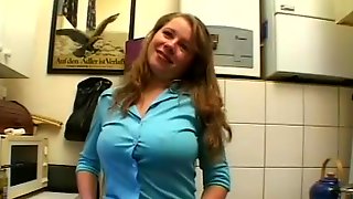 Busty amateur teen girlfriend sucks and fucks with cum