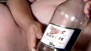 Bbw stuff 32 oz miller bottle in pussy