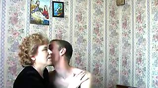 Russian housewife with cam
