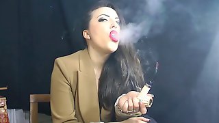 Pipe smoking by Alexxxya the smoke fetish queen