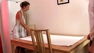 Horny Milf Masseuse Gives A Fuck !