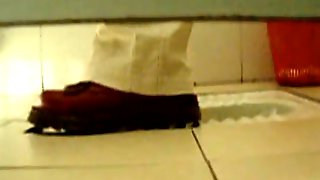 Toilet Voyeur Pissing