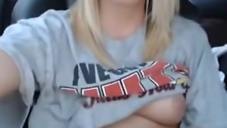 Car Flashing tits and pussy