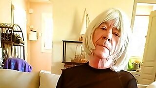 Gay Mature Crossdresser