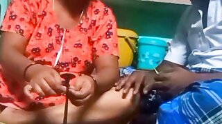 Tamil aunty vigitabl cutting stepuncle boobs pressing