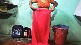 Tamil Priyanka stepaunty saree changing