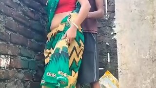 Bengali Bhabi outdoor mms