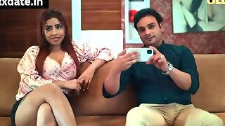 Desi bhabhi ko godi banakar choda