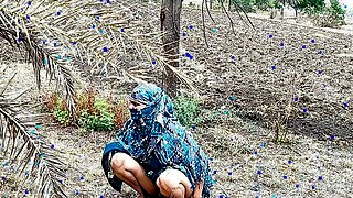 Komal, you are weeping on the side of the road like this, people's land stands up, doesn't it?