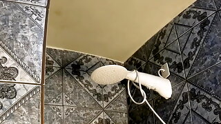Poilue, Maman, Éjaculation Féminine