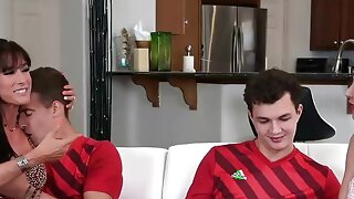 Sesso A Quattro