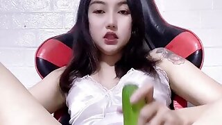 Teen Dildo Squirt