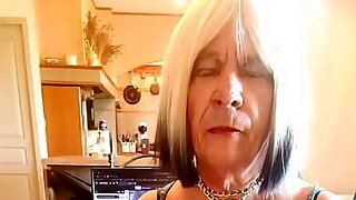 Gay Mature Crossdresser