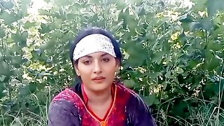 Desi village Randi girl sex in jungle Randi girl ko choda jungle ma