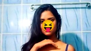 Amazing bathroom nude mms video