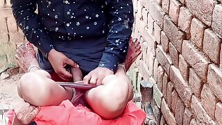 Indian slut outdoor in gets pussy fuck by young boyfriend