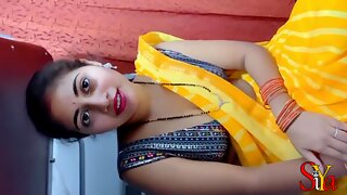 Indian Siya Bhabhi Honeymoon In Train With Strange Passenger