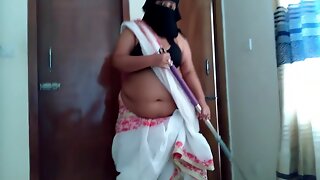 Kam Vali Sexy Mosi Mujha Jabardast Chudai, Jab Mujha Nangti So Hi Tha Bistar Par