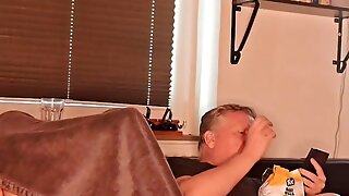 Femboy wants to be fucked by his uncle