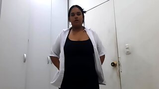 Doctor Sacrifices Herself With Her Patient And Ends Up Giving Him A Great Blowjob Until She Gets All His Milk