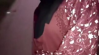 Sexy Pakistani Aunty Has Romantic Sex With Boy