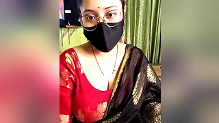 Lisa Bhabi Apne Boyfriend Ko Video Call Karke Btaya With Devar Bhabhi