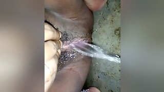 Indian Pissing Bathroom Show