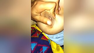 Cute Didi Na First Time Apna Mota Mota Boobs Show Kia Uff So Sexy And Beautiful