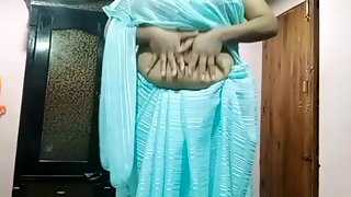 Indian Girl Masturbating - Big Naturals