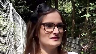 Strenger Handjob, Conny Dachs, Im Freien, Große Titten