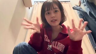 服を着た, 放尿, ソロ, 更衣室