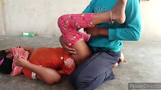 Indian village girl enjoys passionate outdoor sex at eighteen!