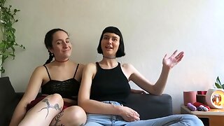 Rasiert German, Ersties Lesbian Berlin, Deutsch