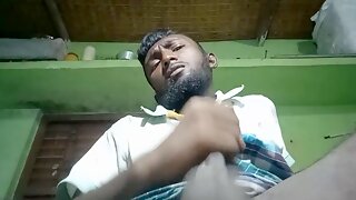 Indian guy enjoys steamy gay action in high-definition video