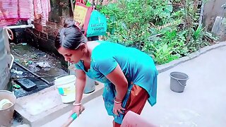 Indian wife gives steamy handjob for a cum explosion
