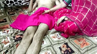 Marathi Bhabhi in traditional saree seduces in high definition
