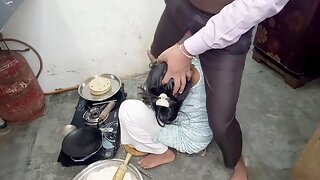 Indian stepmom gets drilled in the kitchen