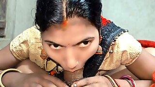 Desi bhabhi swallows cum in mouth