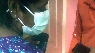 Swiggy Food Delivery Boy Sex with Aunty