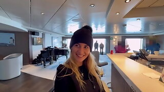 Zdradzanie, Publiczne, Punkt Widzenia, Przyjaciółka