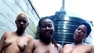 Ebony Outdoor Masturbate