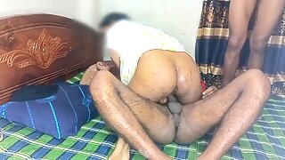 Newest Married Bangladeshi Stepbrother And Stepsister -stepbhai Se Chudwa Rahi Thi Tabhi Step Mummy Against Mera Pass