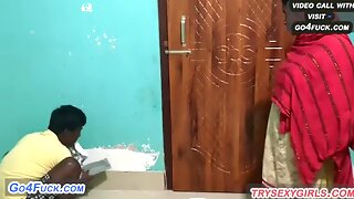 Paint Wale Bhaiya Ne Desi Bhabhi Ki Chudai Kari - Housewives