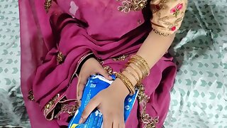 Desi village bhabhi asked for trees from her brother-in-law, then she gave a pile of money and her.