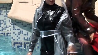 Latex Lesbians, Latex Outdoor
