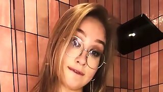 섹시한중년여성, 큰 유두, 샤워, 유두