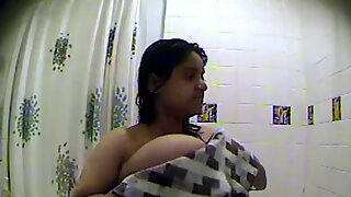 Big Boob Juicy Indian Girl In Shower - Indian Hidden Cams