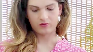 Crossdresser Masturbate