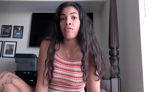 Ebony, Facial