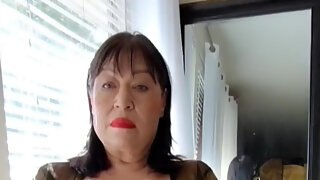 Wide Open Pussy Solo